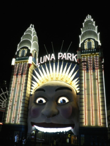 Luna Park / Yuji Sekine